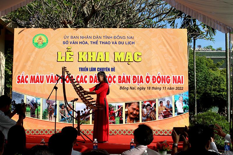 Khai mạc triển lãm chuyên đề “Sắc màu văn hóa các dân tộc bản địa ở Đồng Nai”